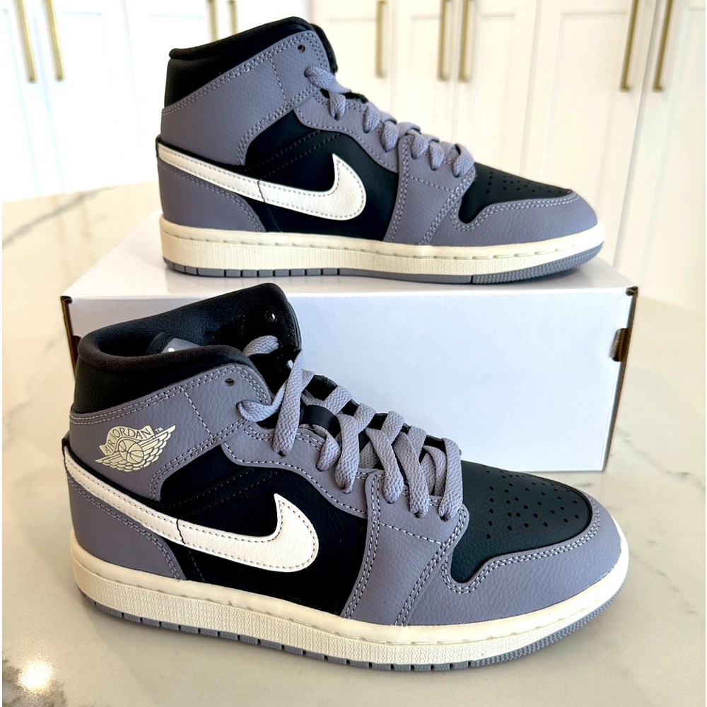 Jordan 1 Mid Cement Grey
